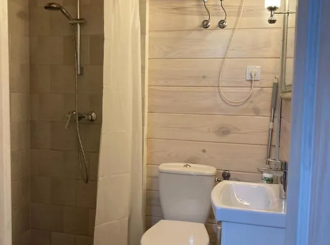 W Zielonym Spichlerzu, Puszcza Bialowieska 山林小屋